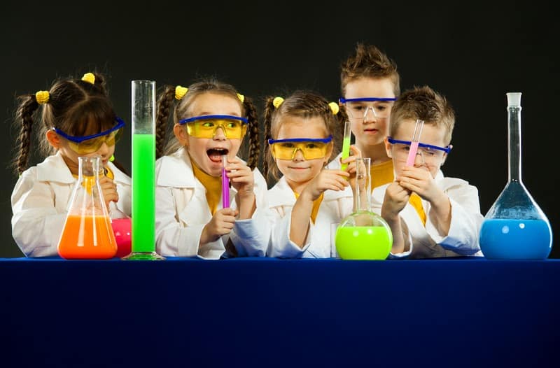 Science experiments with Kids