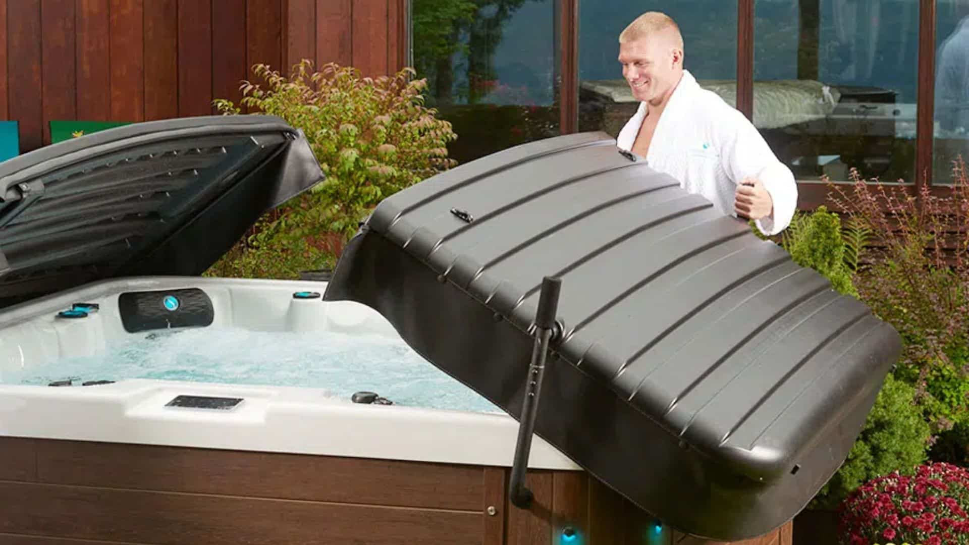 3 Reasons Your Strong Spa Needs a Durable Cover